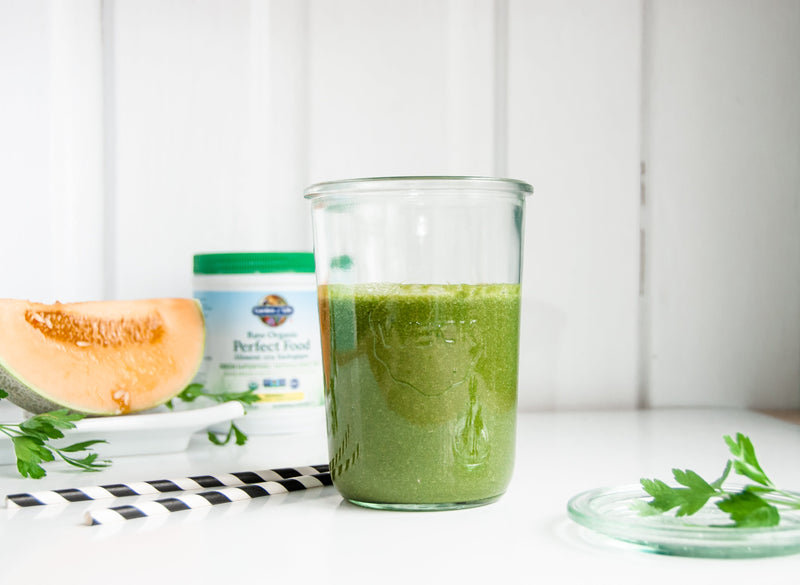 Cantaloupe & Greens Smoothie